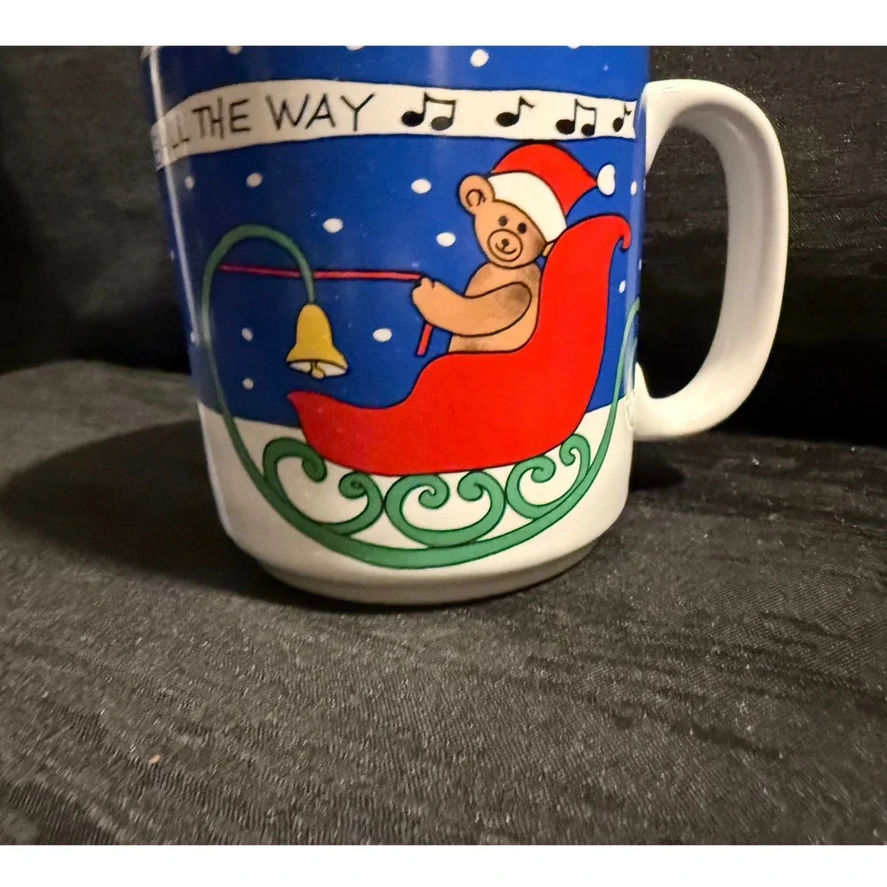 Vintage grant Howard Musical Singing Christmas Mug Santa Sleigh Holiday Cup